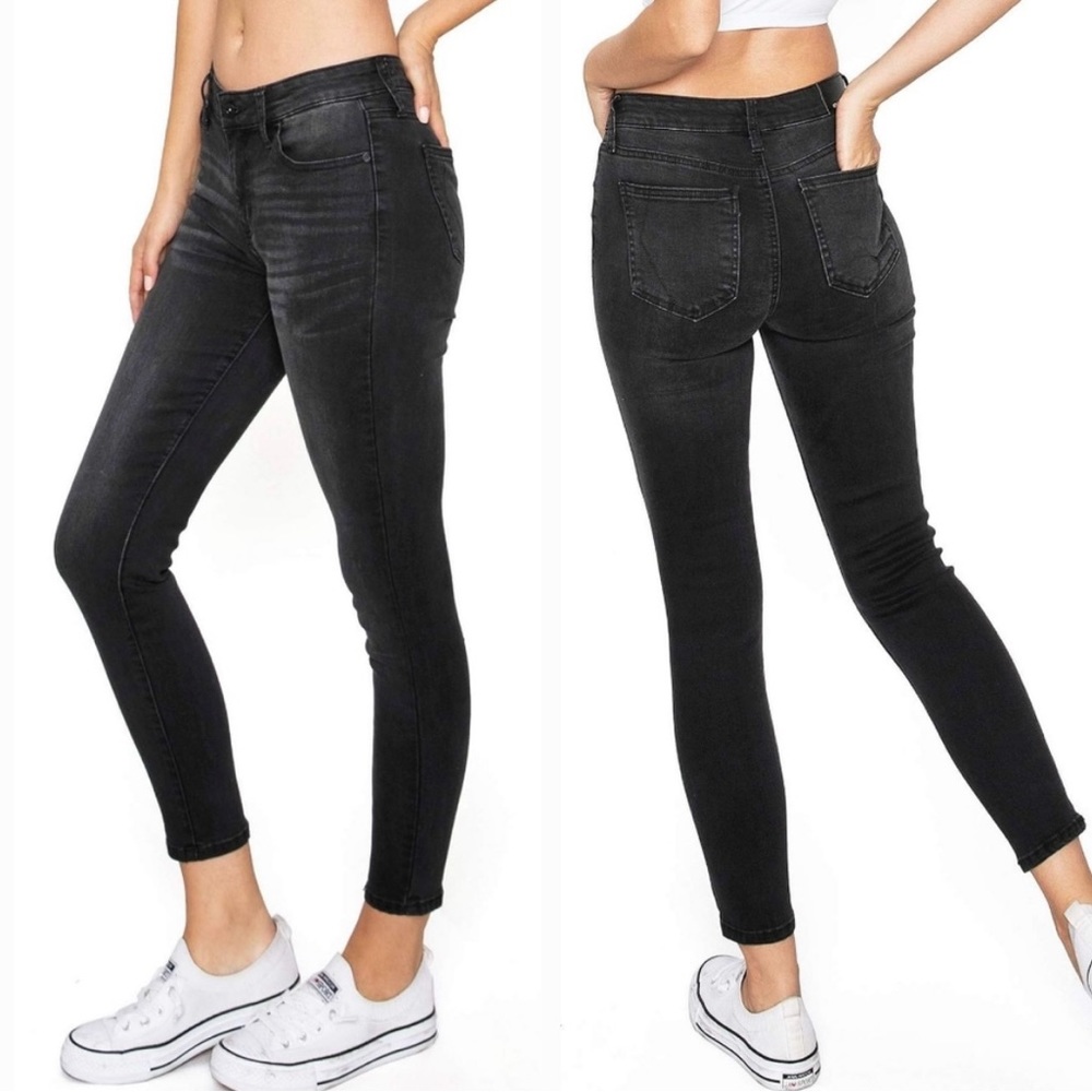 Kendall & Kylie The Ultra Babe Skinny Black Jeans